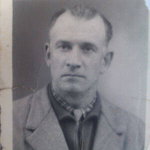foto di un uomo trovata in ricerche genealogiche